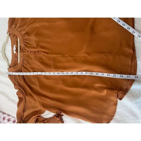 New Umgee Gold Brown Blouse with ruched sleeve detail, Button down front - Picture 7 of 7